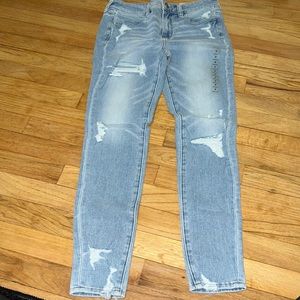NWT AE Ripped Jeans High Rise